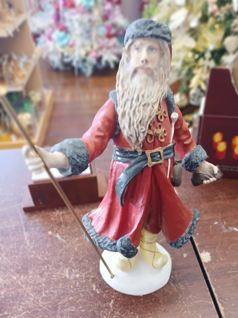 Santa Victorian Duncan Royale