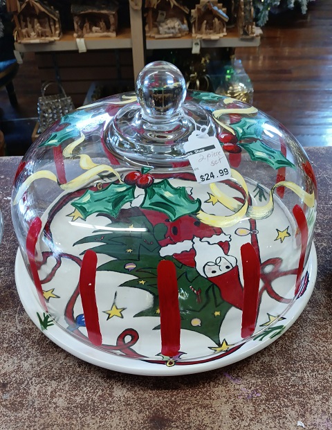 Cake Plate With Dome Holiday Design