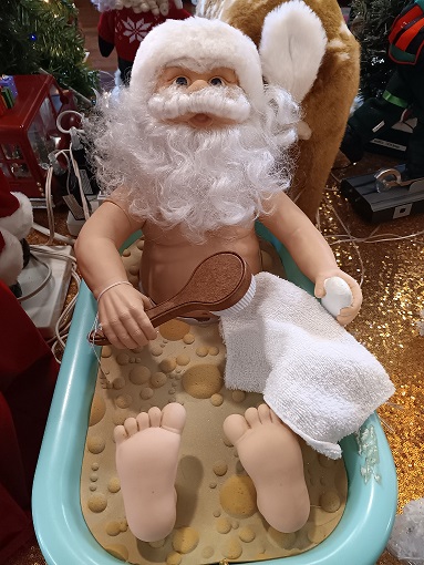 Santa In Tub Musical