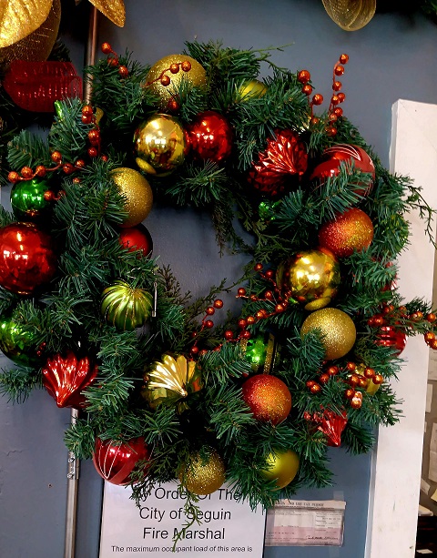 Wreath Plated Ball Multi Color