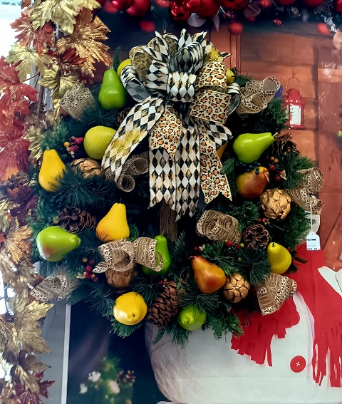 Wreath Fruit Pattern Design