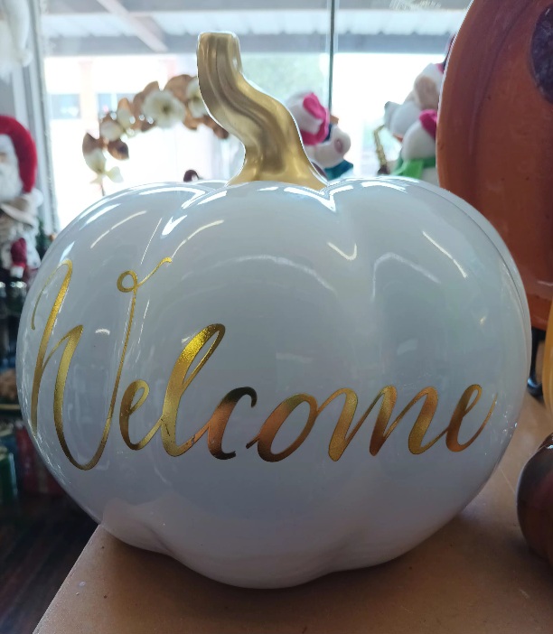 Pumpkin White Welcome